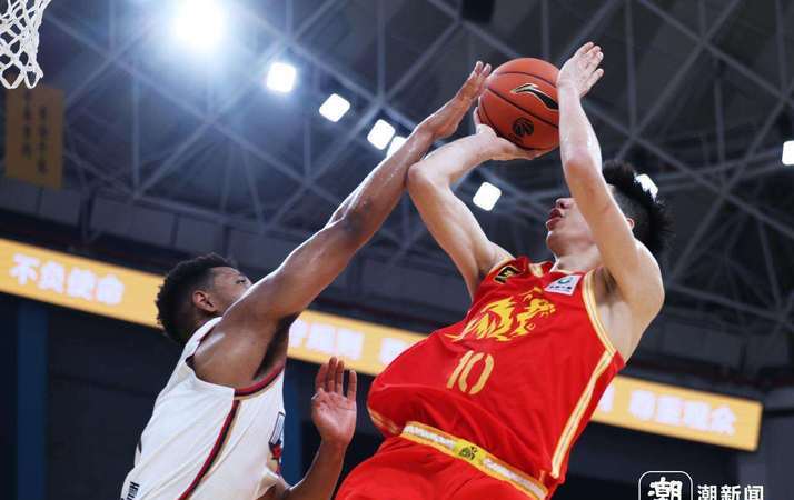 九游体育app-浙江男篮在主场比赛中稳操胜券，取得胜利