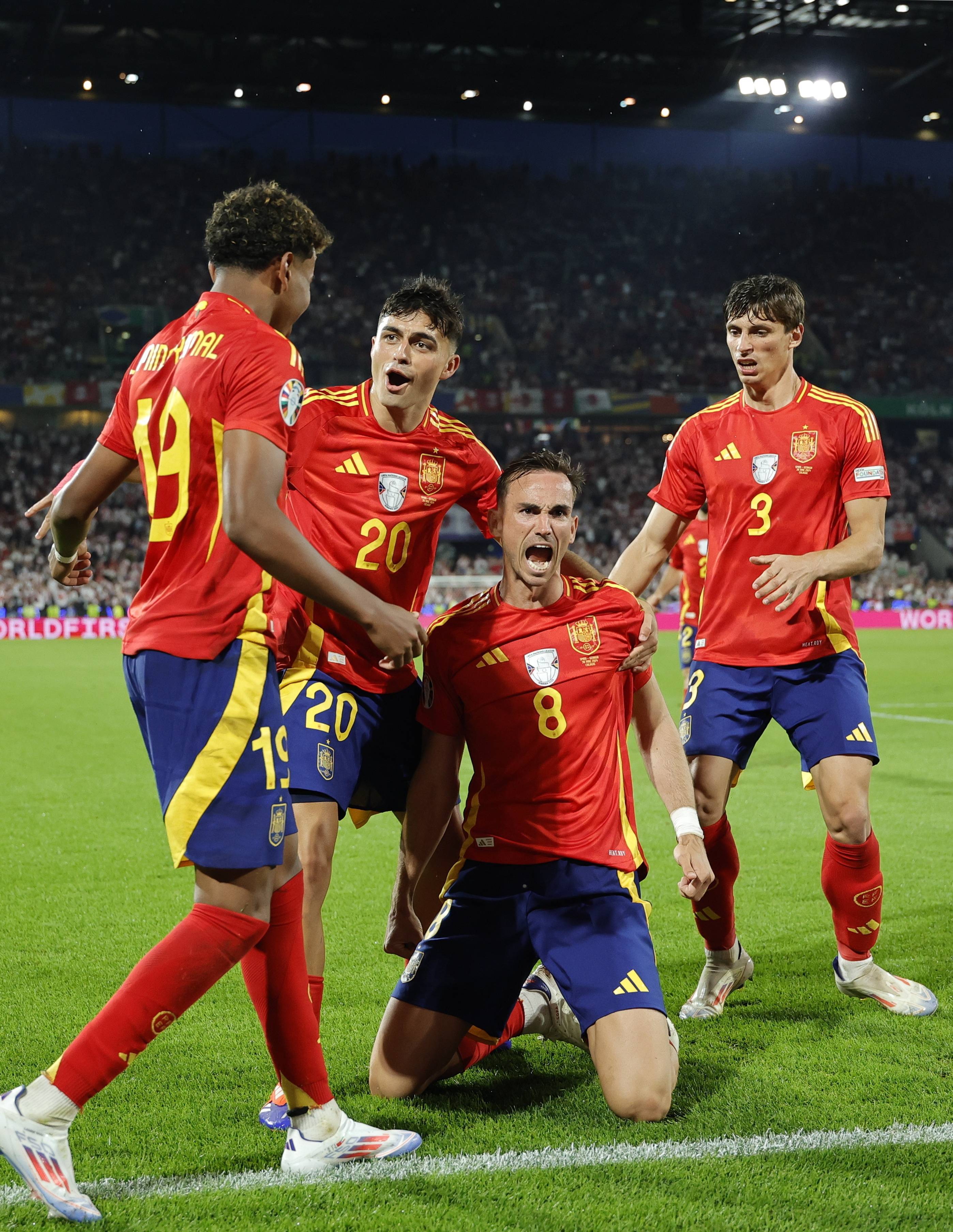 利物浦红军队客场战胜尤文图斯队，晋级欧洲足球冠军联赛八强的简单介绍
