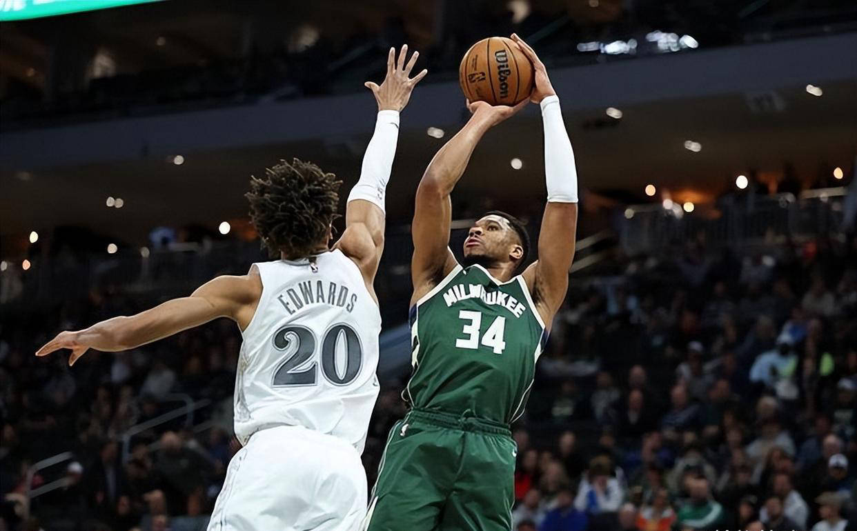 雄鹿豪取十连胜，字母哥一统联盟无人能敌的简单介绍