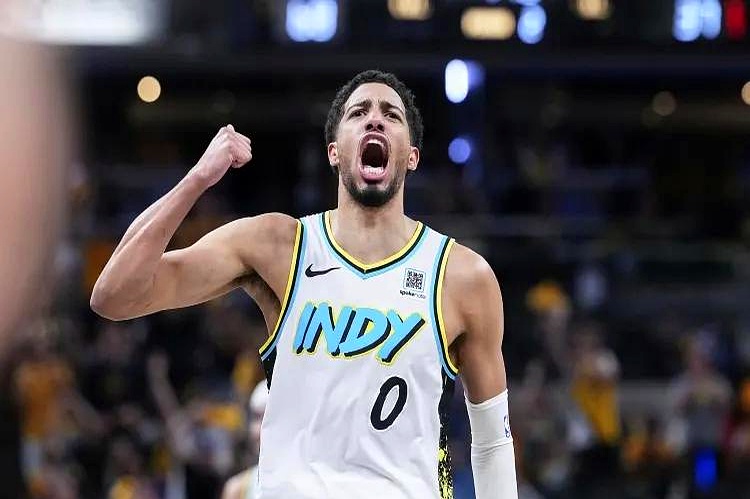 九游体育网页版入口-太阳逆袭成功，击败强敌稳居西部前四的简单介绍