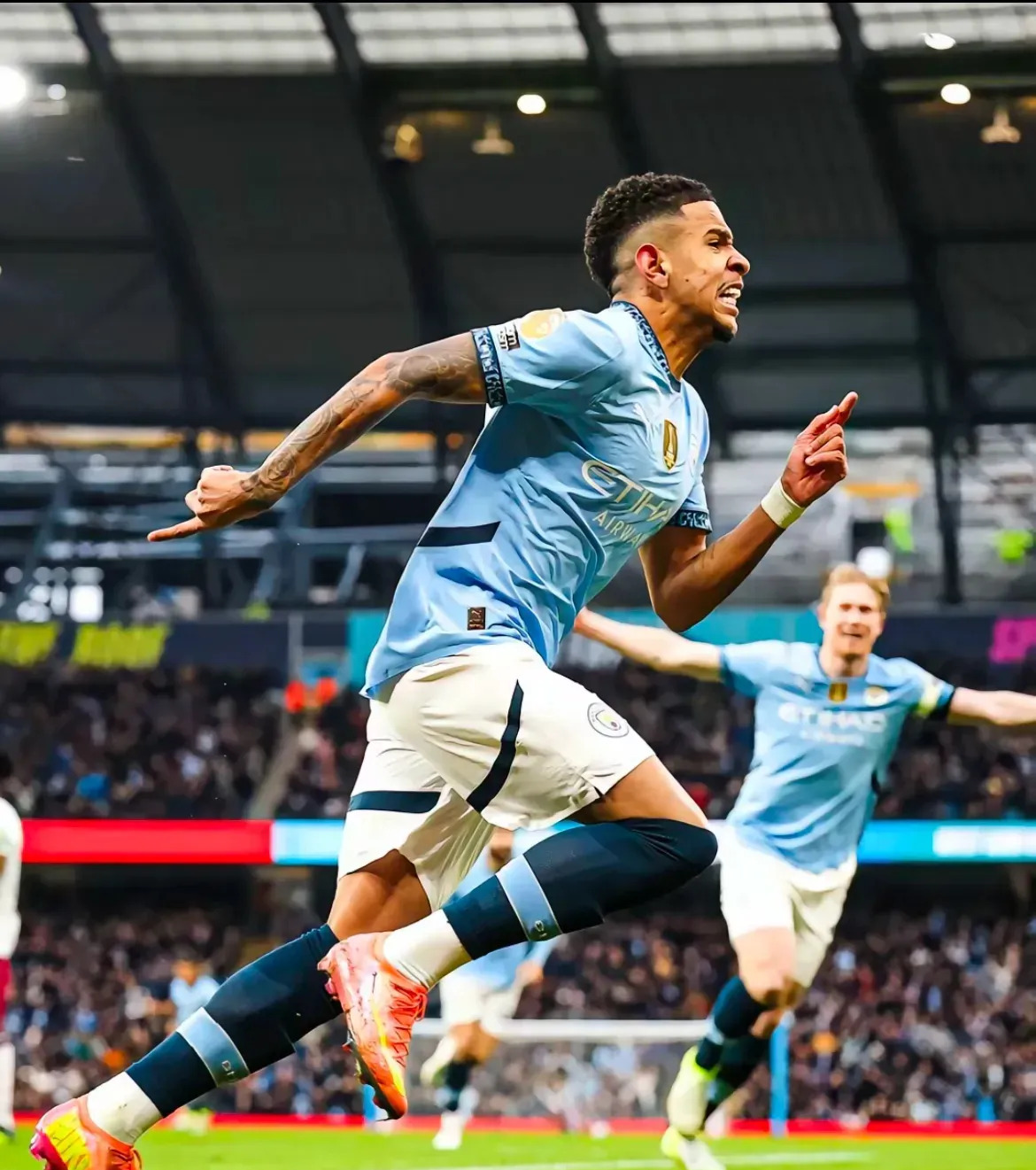 九游体育网页版登录入口-曼城主教练：要紧密合作，力争胜利的简单介绍