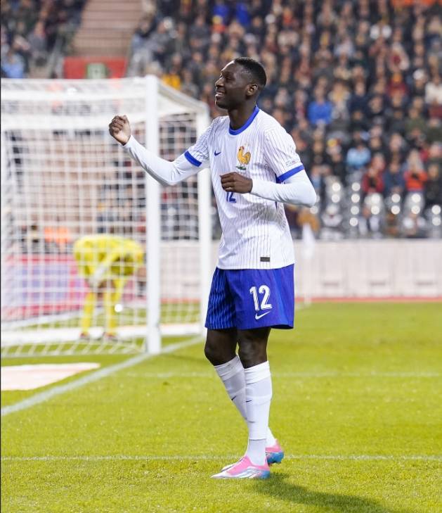 包含比利时前锋承认因伤病将错过友谊赛的词条